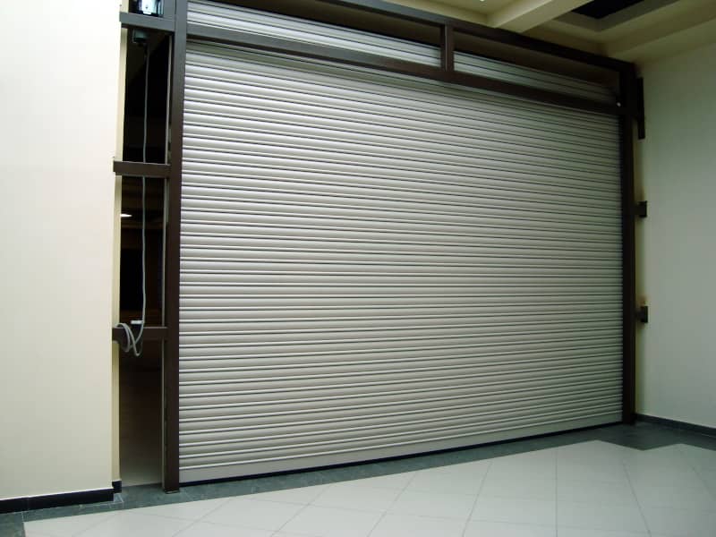 Роллетные ворота DoorHan в Магадане с установкой
