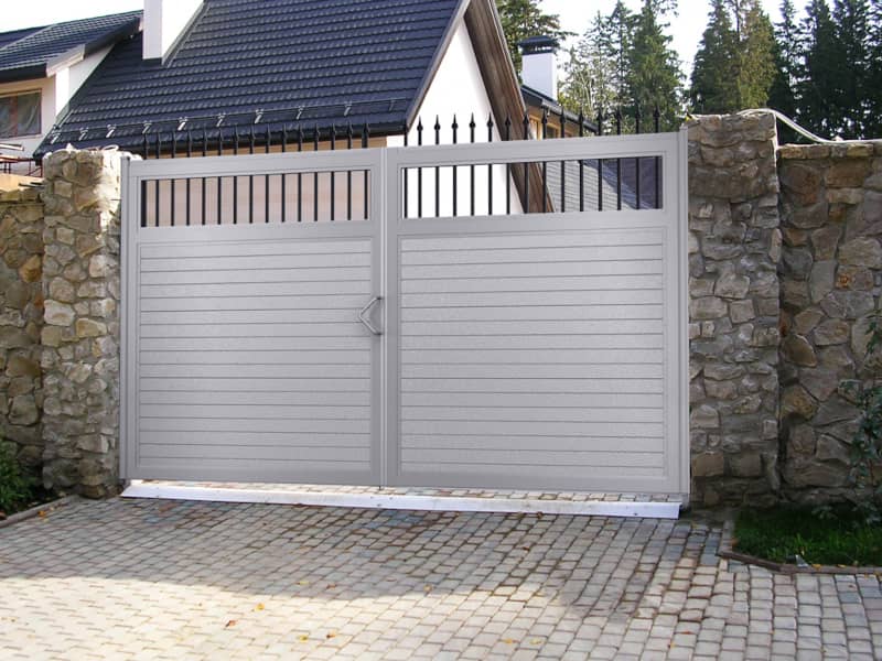 Уличные ворота DoorHan в Магадане с установкой